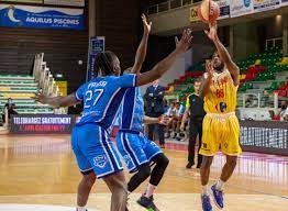 Les joueurs du Fos Provence Basket en déplacement à Vichy Clermont ce soir à 19 h.